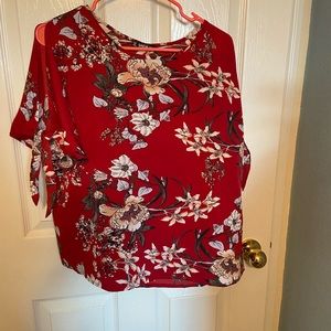 Open sleeve flower blouse